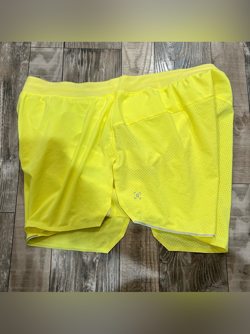 Lululemon Men’s Athletic Shorts XL